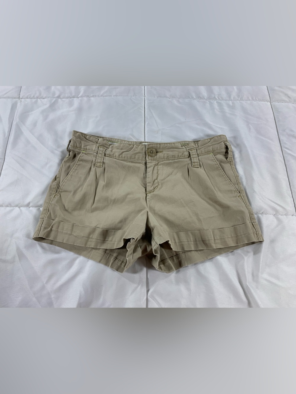 Pre loved AMERICAN EAGLE shorts womens size 6